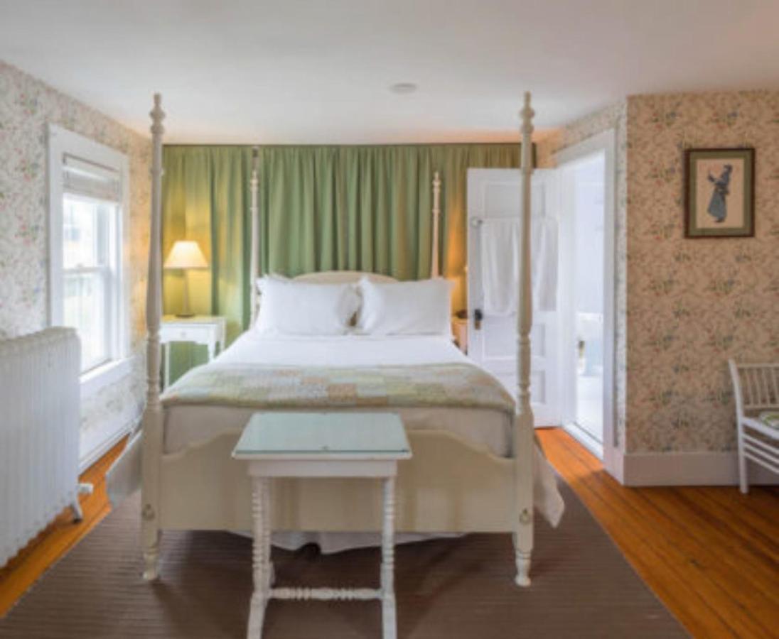 Snug 3*